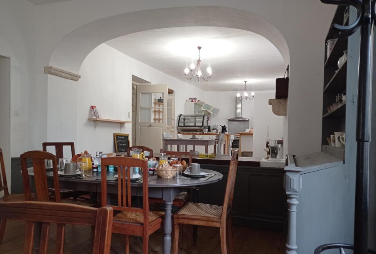 Maison Rives - Village Du Livre De Montolieu Esterno foto