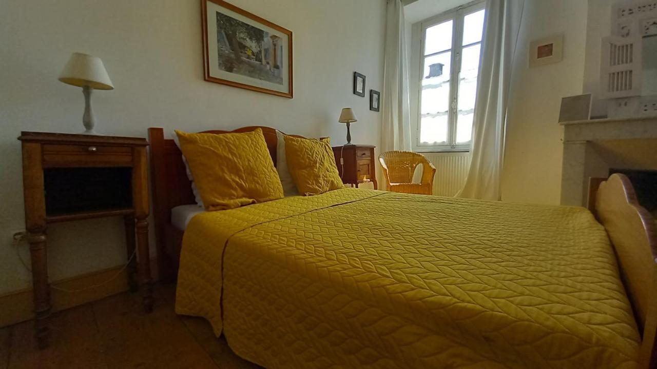 Maison Rives - Village Du Livre De Montolieu Esterno foto