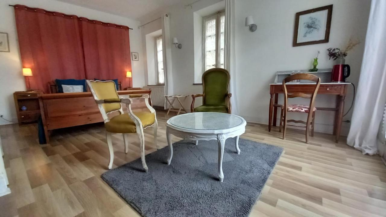 Maison Rives - Village Du Livre De Montolieu Esterno foto
